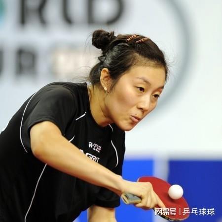 罗马诺：我保证曼联没有告诉霍伊伦他已经不在计划之中